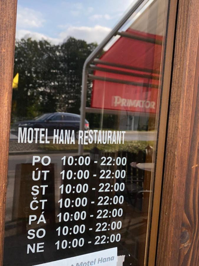 Restaurant Motel Hana Barbara Gastro Sro Ostretin Exteriör bild